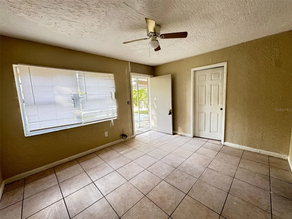 1209 CARLSBAD PLACE Orlando, FL 32808