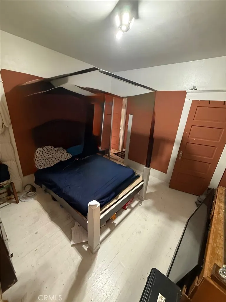 240 E Kingsley Pomona, CA 91767