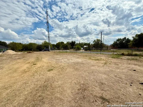2215 Menefee Blvd