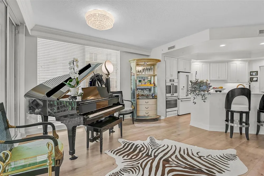 385 N POINT ROAD #304 Osprey, FL 34229
