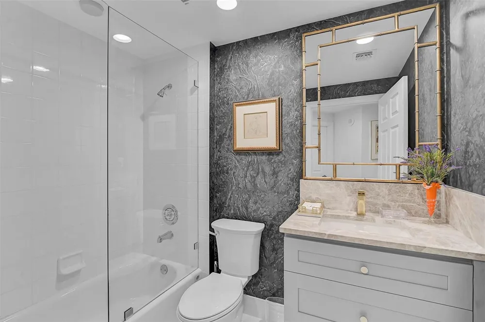 385 N POINT ROAD #304 Osprey, FL 34229