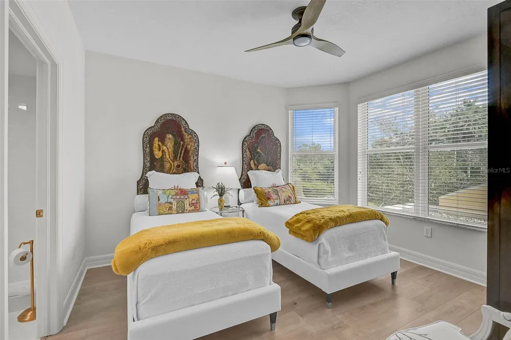 385 N POINT ROAD #304 Osprey, FL 34229