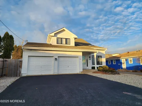 416 Blodgett Avenue
