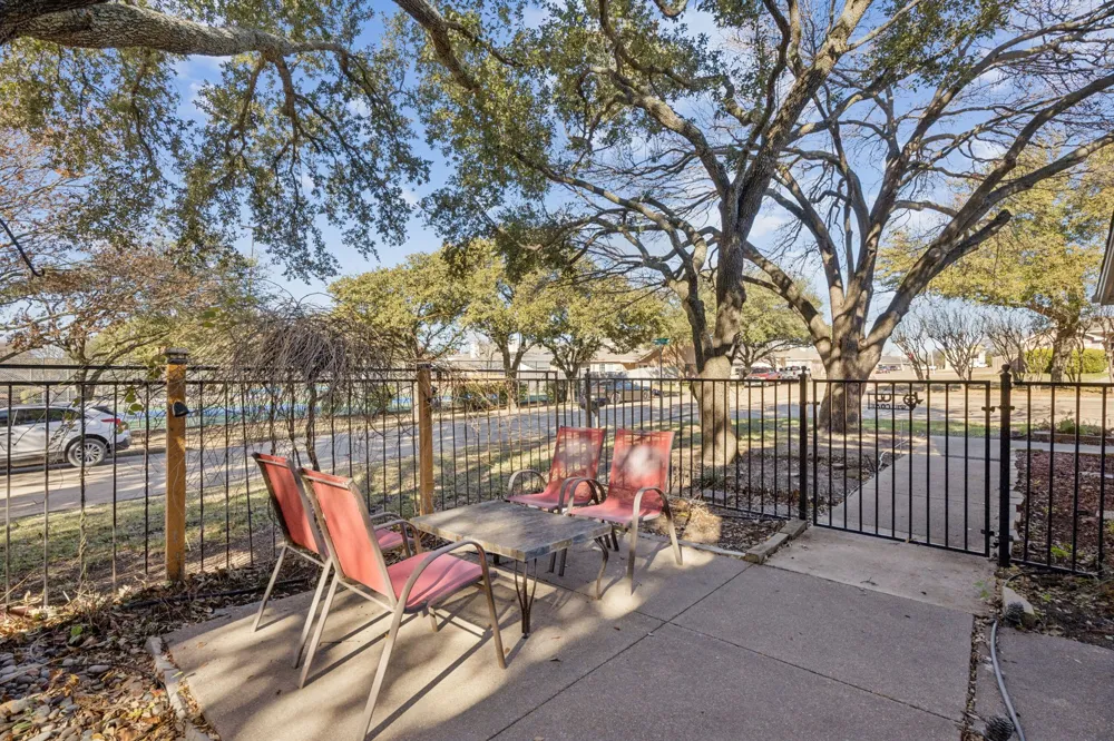 6814 Dolphin Circle Rowlett, TX 75088
