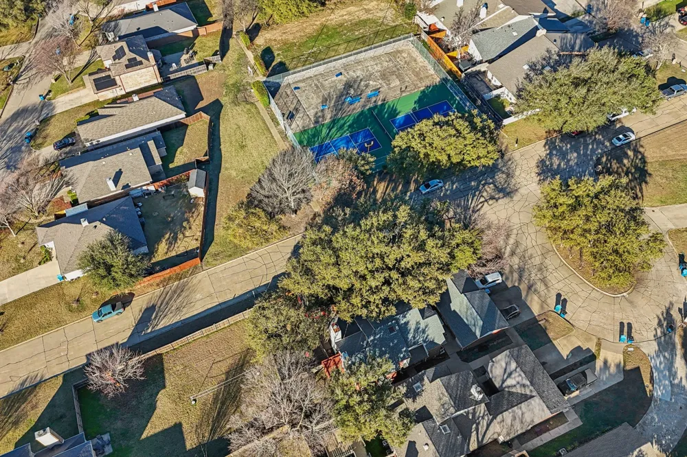 6814 Dolphin Circle Rowlett, TX 75088