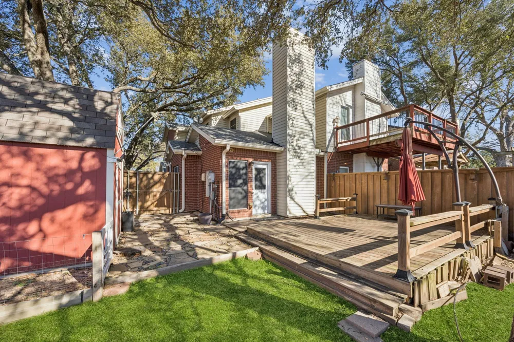 6814 Dolphin Circle Rowlett, TX 75088