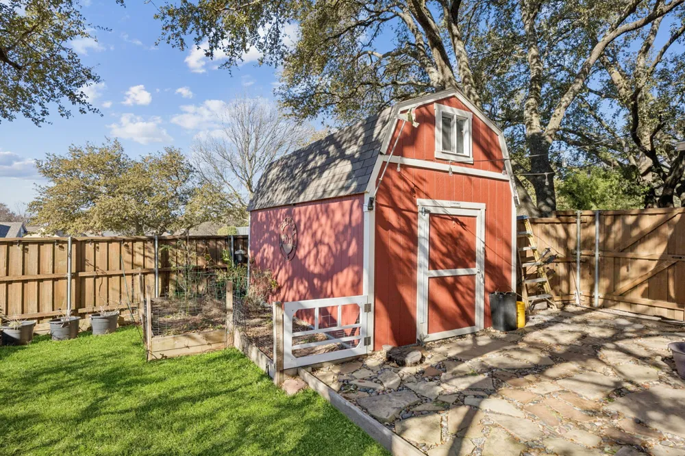 6814 Dolphin Circle Rowlett, TX 75088