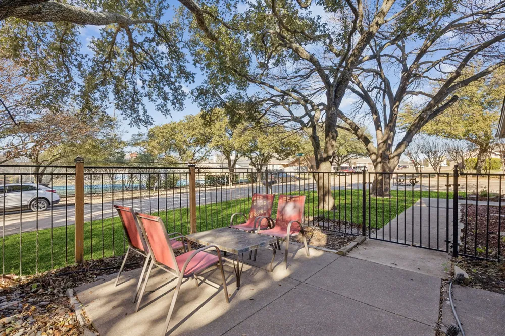 6814 Dolphin Circle Rowlett, TX 75088