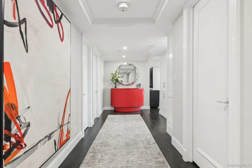 100 Hilton Avenue #901 Garden City, NY 11530