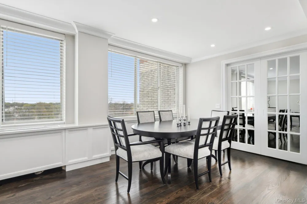 100 Hilton Avenue #901 Garden City, NY 11530