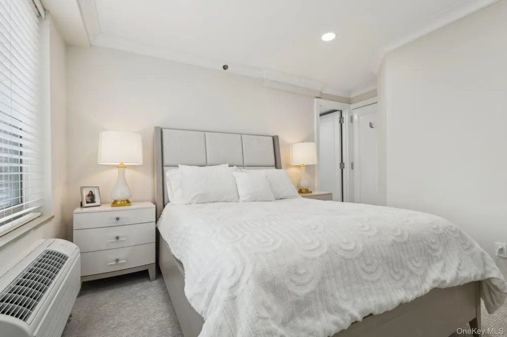 100 Hilton Avenue #901 Garden City, NY 11530