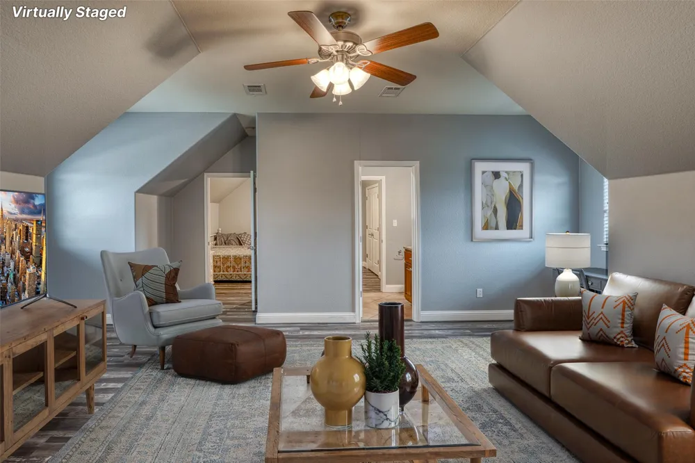 114 Preston Trail Meadowlakes, TX 78654