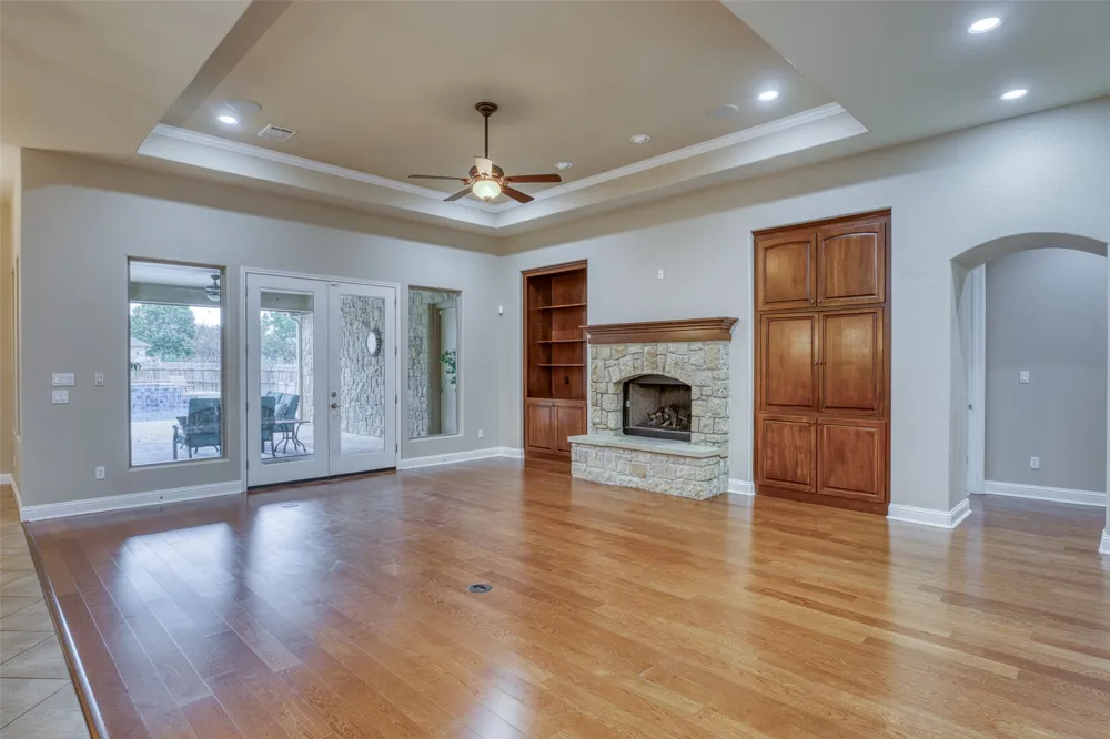 114 Preston Trail Meadowlakes, TX 78654