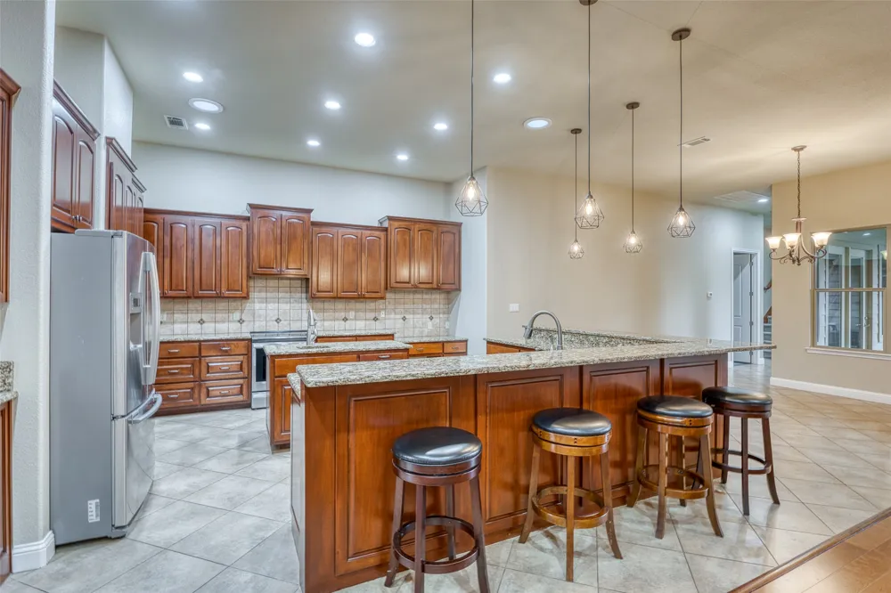 114 Preston Trail Meadowlakes, TX 78654