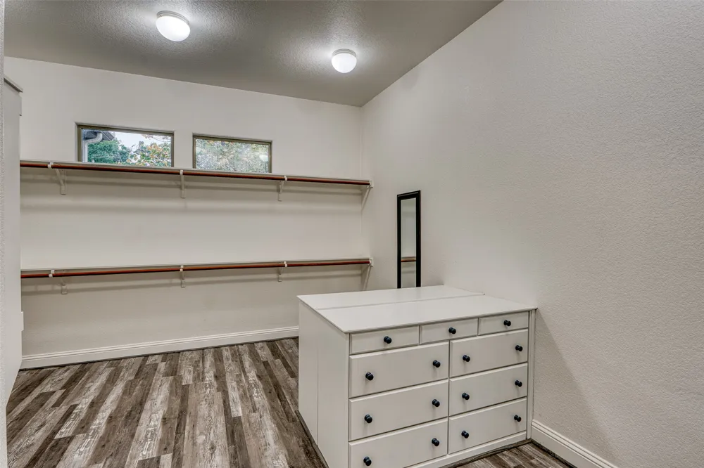 114 Preston Trail Meadowlakes, TX 78654