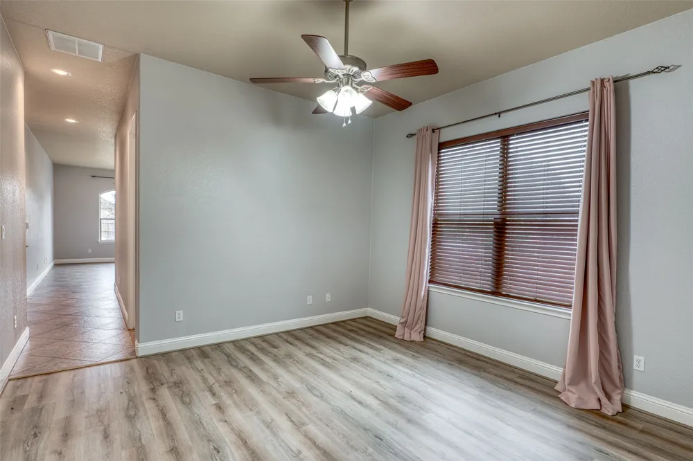 114 Preston Trail Meadowlakes, TX 78654