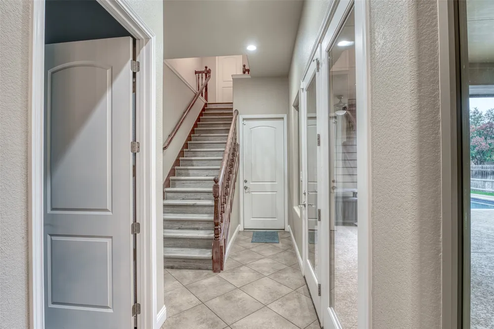 114 Preston Trail Meadowlakes, TX 78654