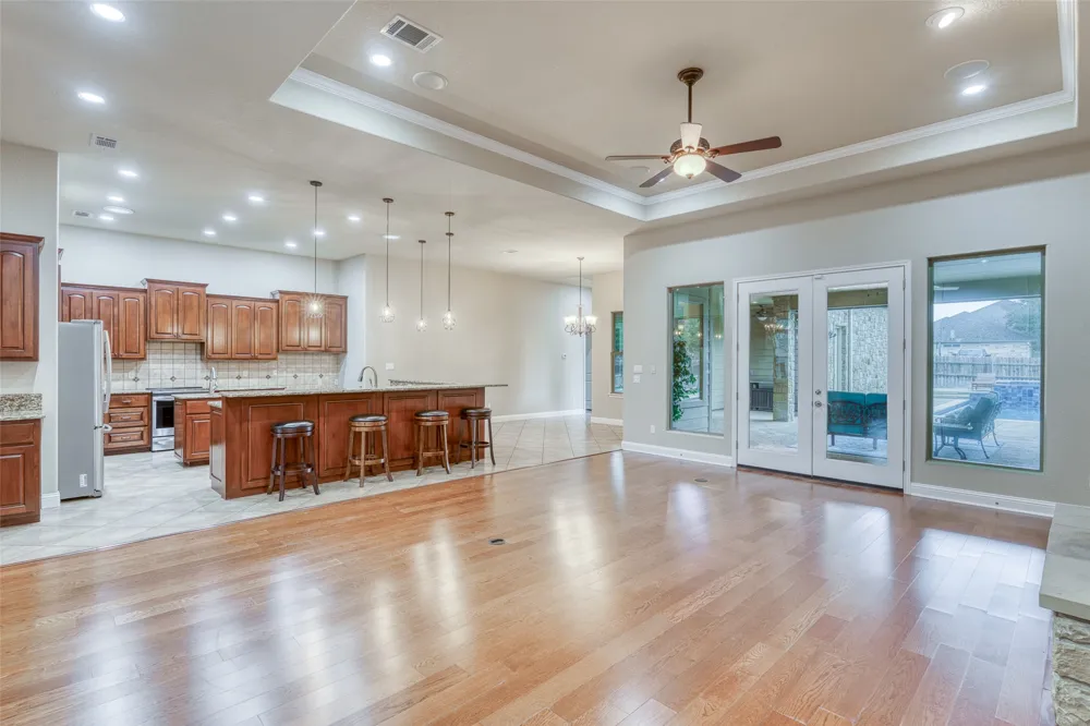 114 Preston Trail Meadowlakes, TX 78654