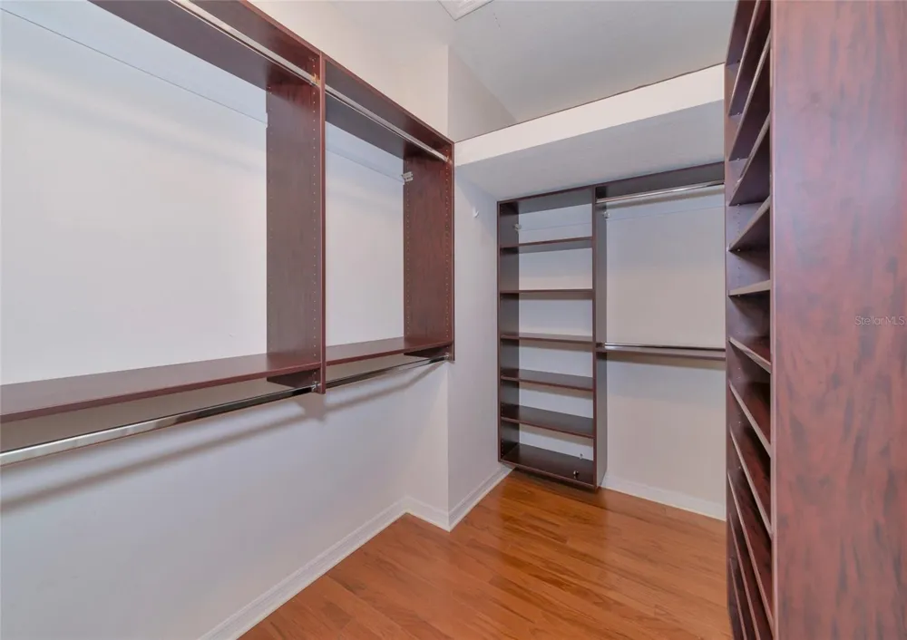 5519 NAPA DRIVE Sarasota, FL 34243
