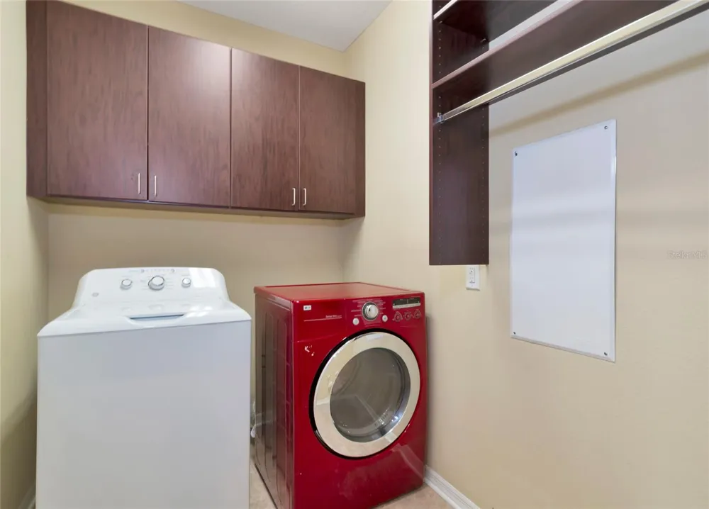 5519 NAPA DRIVE Sarasota, FL 34243