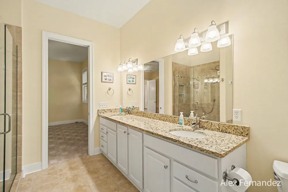 6288 Hawthorne Court Saugatuck, MI 49453