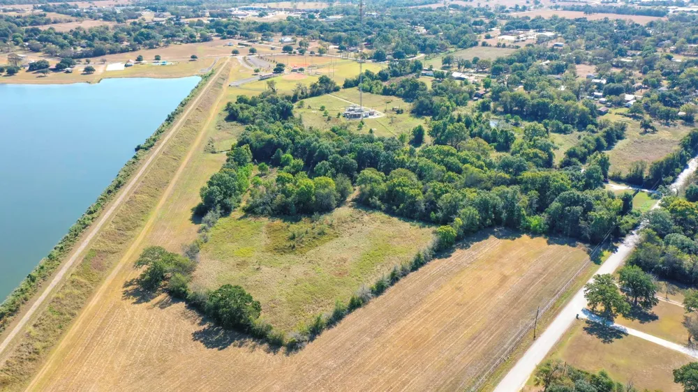 N Shipp Madisonville, TX 77864