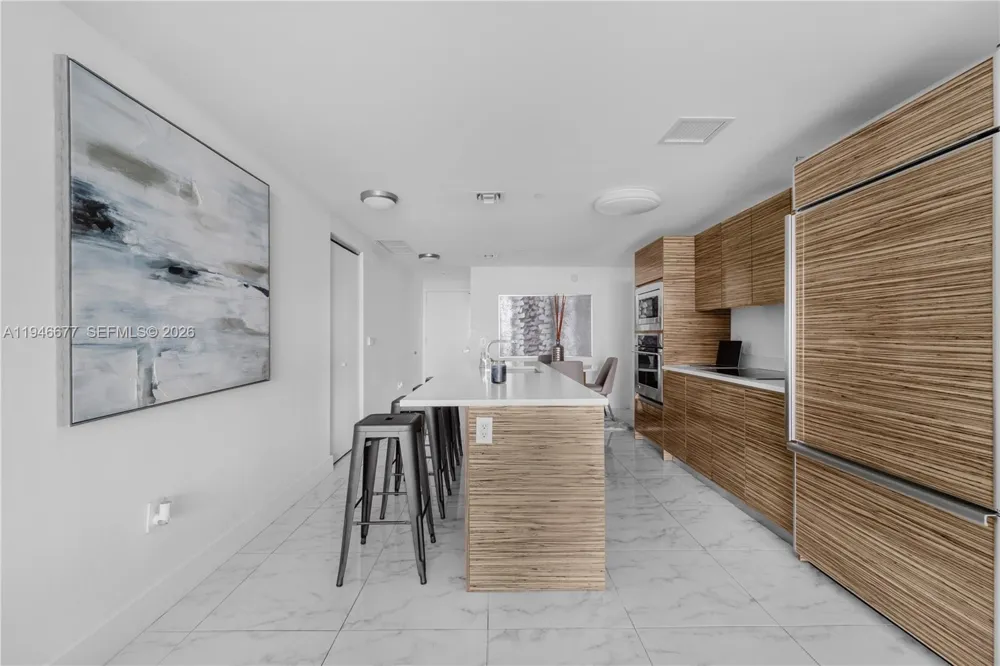 460 NE 28th St #3002 Miami, FL 33137