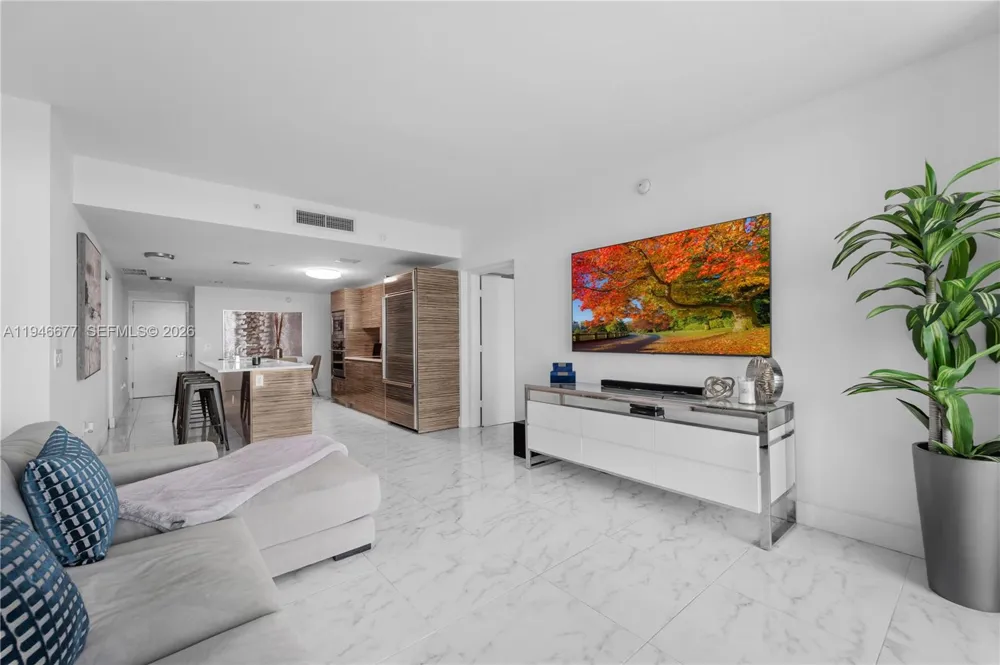460 NE 28th St #3002 Miami, FL 33137