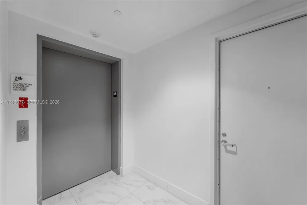 460 NE 28th St #3002 Miami, FL 33137