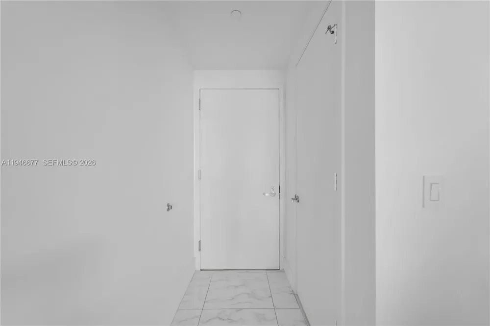 460 NE 28th St #3002 Miami, FL 33137