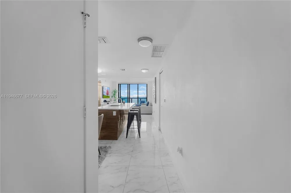 460 NE 28th St #3002 Miami, FL 33137