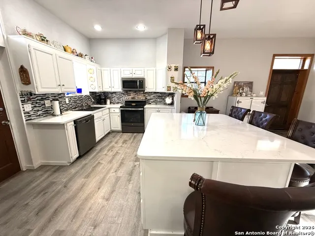 1 Mackenzie Brackettville, TX 78832