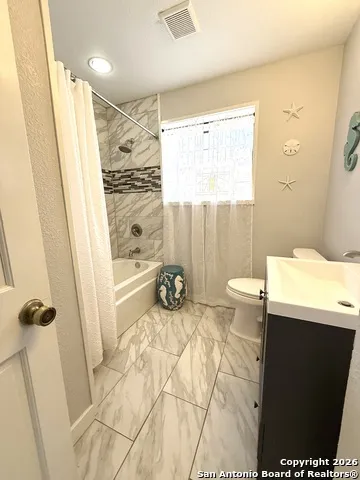 1 Mackenzie Brackettville, TX 78832