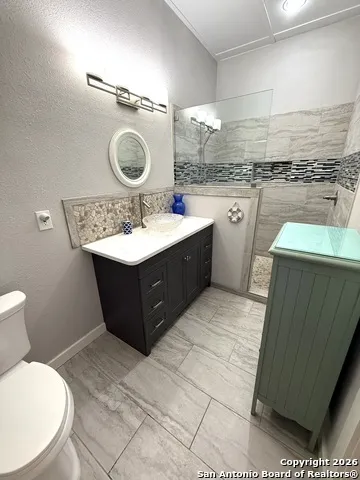 1 Mackenzie Brackettville, TX 78832