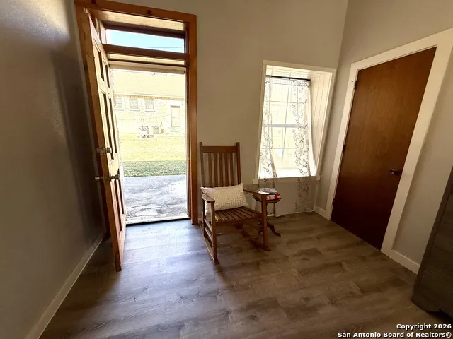 1 Mackenzie Brackettville, TX 78832
