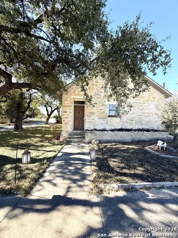 1 Mackenzie Brackettville, TX 78832