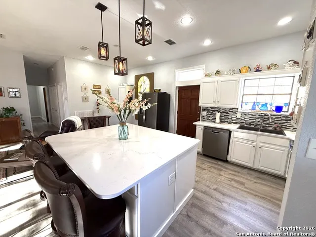 1 Mackenzie Brackettville, TX 78832