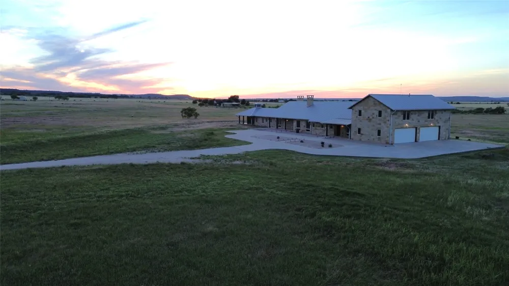 990 County Road 621 Tuscola, TX 79562