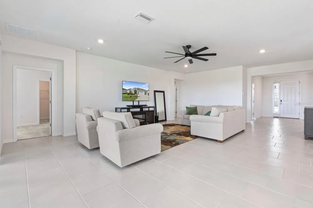 3507 GOLDEN WHEAT LANE Plant City, FL 33565