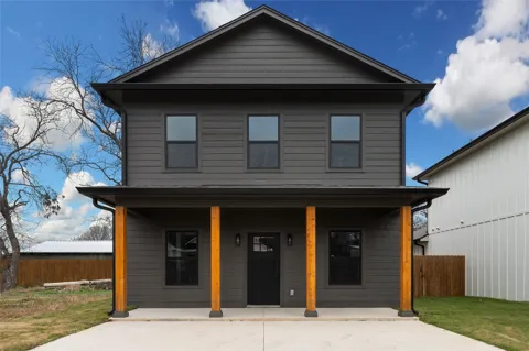 307 Live Oak Trail
