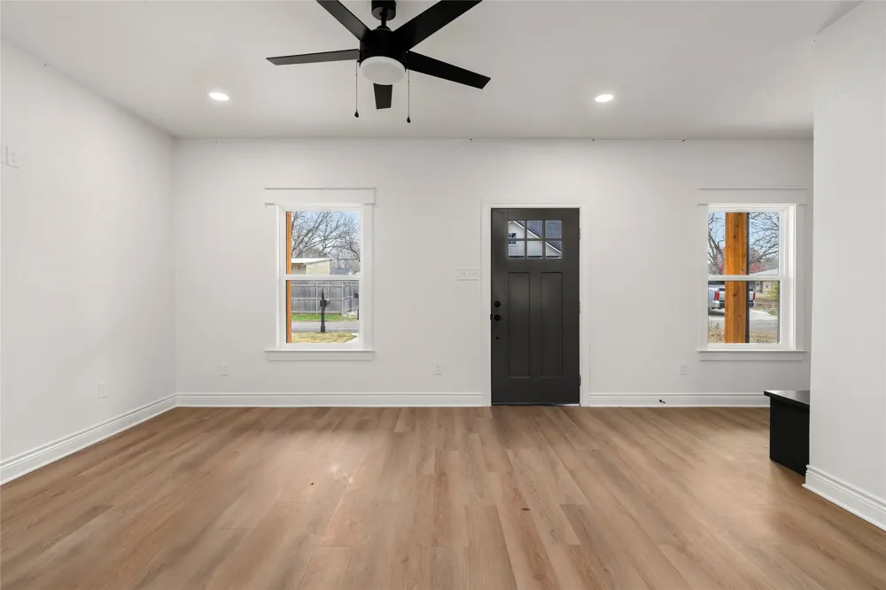 307 Live Oak Trail Valley Mills, TX 76689
