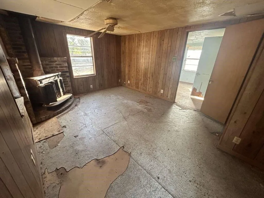 710 E Walnut Street Nocona, TX 76255