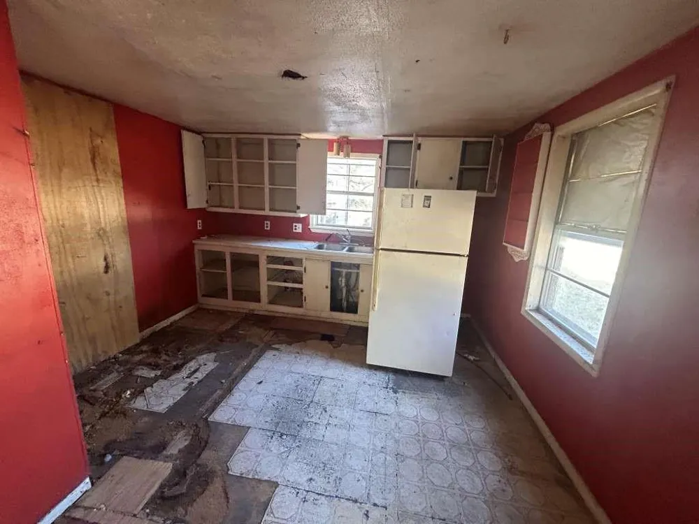 710 E Walnut Street Nocona, TX 76255