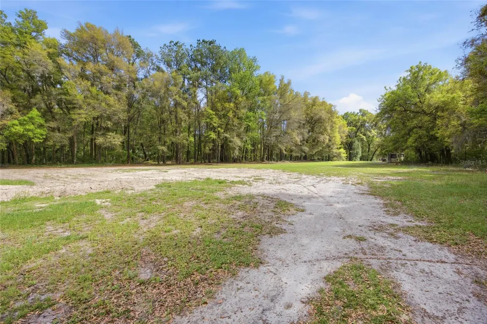 3660 W HWY 329 Reddick, FL 32686