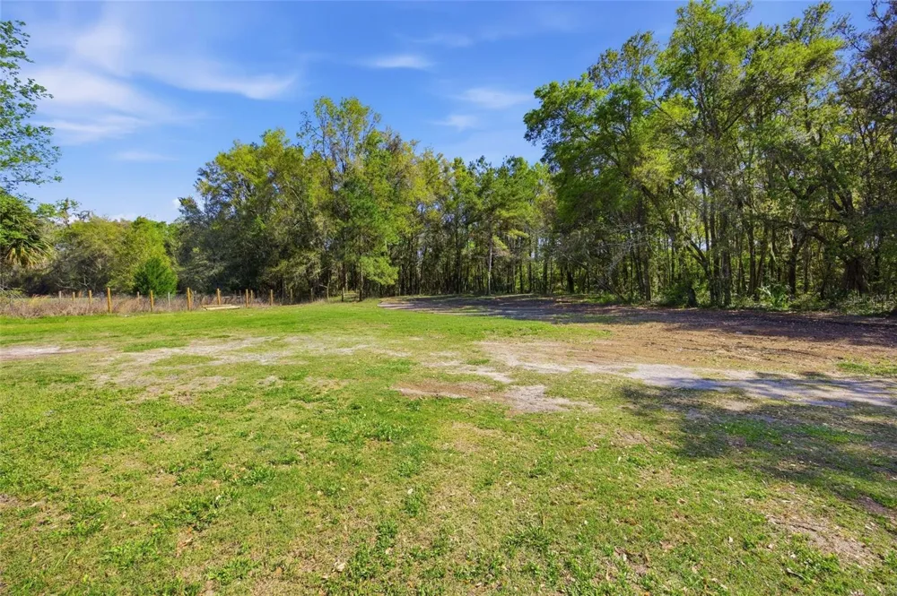 3660 W HWY 329 Reddick, FL 32686