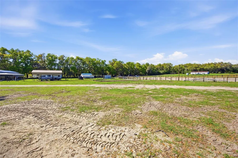 3660 W HWY 329 Reddick, FL 32686