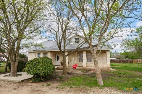 1085 Garrett Trail