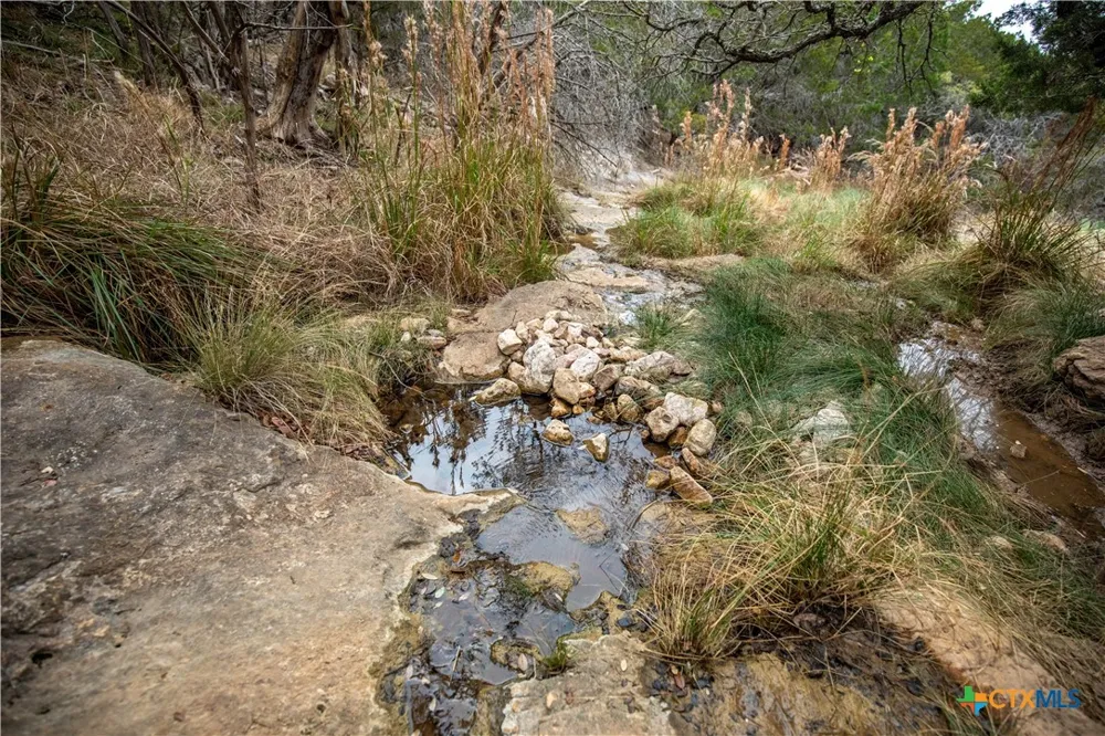 94 Hidden Cove Kingsland, TX 78639