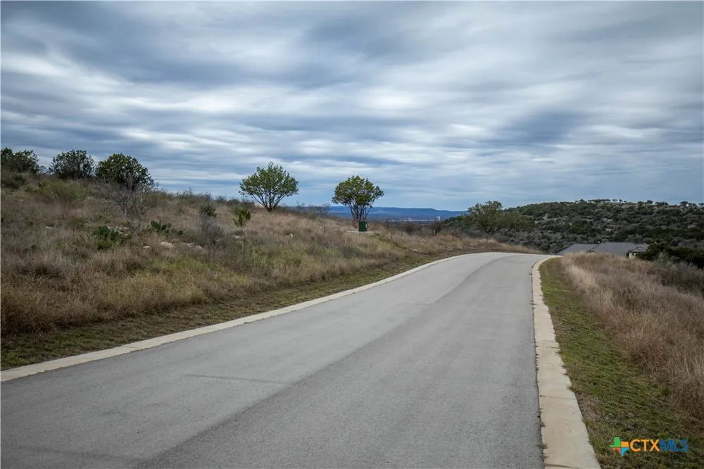 94 Hidden Cove Kingsland, TX 78639