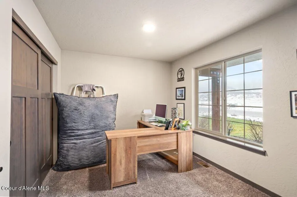 702 E Valley Street S Oldtown, ID 83822
